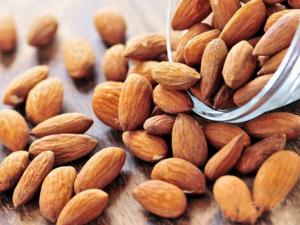 吃杏仁可以消脂護心-杏仁的作用
