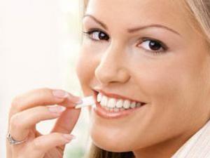 去除口臭吃什么好?吃對(duì)10種食物給你好口氣