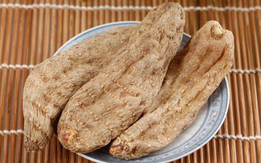 天麻是新鮮的好還是干的好 天麻煲湯吃了會(huì)上火嗎