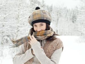 冬季皮膚干燥怎么辦?冬天護(hù)膚注意事項