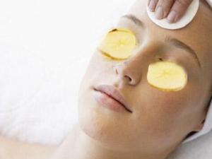 土豆片去黑眼圈有效嗎?吃什么可以去黑眼圈