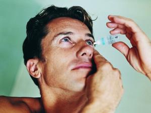 經常滴眼藥水的危害-眼藥水哪種好