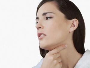 嗓子疼吃什么好?嗓子疼怎么辦?