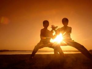 太極拳技巧有哪些?打太極拳的好處有哪些?