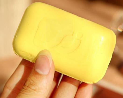 使用硫磺皂要注意什么?臉上有痘痘能用硫磺皂洗臉嗎?