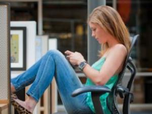 扔掉智能手機 找回原本屬于自己的愜意生活