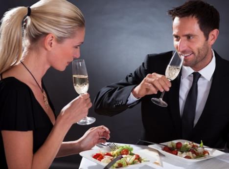 睡前喝酒可以助眠嗎?睡前喝酒好不好