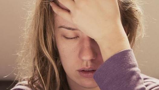 產婦產后生活上有什么注意事項 產后并發癥有什么癥狀表現