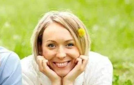 長(zhǎng)痤瘡之后一定要控制好自己的飲食 介紹6種長(zhǎng)痤瘡忌食