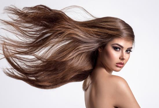 蓖麻油長(zhǎng)頭發(fā)可信嗎?蓖麻油和迷迭香生發(fā)有用嗎