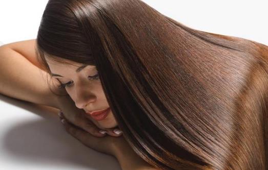 蓖麻油迷迭香一個(gè)月能用幾次?蓖麻油加迷迭香精油真的可以長(zhǎng)頭發(fā)嗎