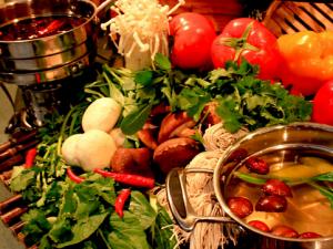 貪吃火鍋導致不育?不孕不育的原因有哪些?