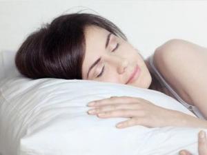 女人睡覺(jué)要脫下三樣?xùn)|西:手表、假牙和胸罩