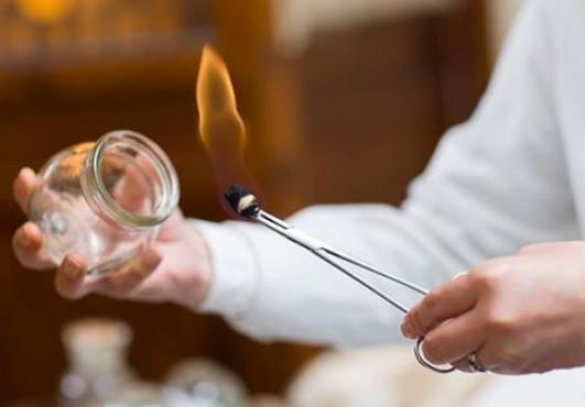 拔罐腰部黑紫跟婦科病有關嗎 拔罐腰部黑紫說明什么