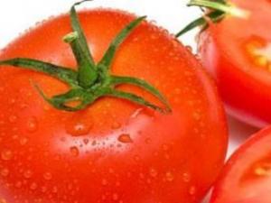?西紅柿富含維生素A、C等營養物質 女性吃西紅柿八大好處