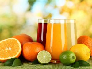 豆?jié){機(jī)怎么打果汁？果汁好還是水果好？