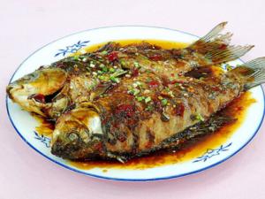 紅燒鯽魚怎么做好吃?紅燒鯽魚的做法