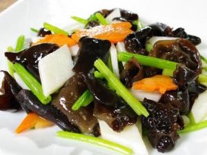 西芹怎么做好吃？西芹的做法大全