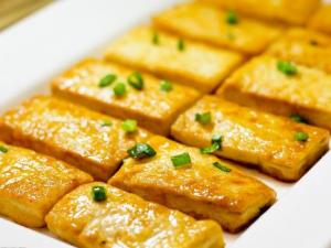 怎樣煎豆腐不沾鍋？家常煎豆腐的小竅門
