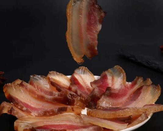 臘肉用的鹽是炒過的好還是不炒的好?腌臘肉用什么調料