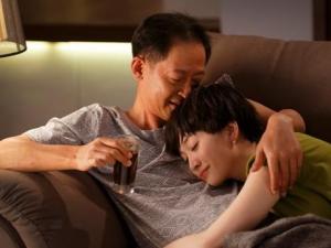 戀父戀母情結(jié)易引起“忘年戀”、“老少戀”