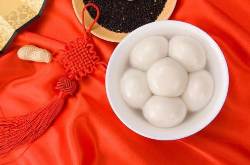 2021元宵節吃湯圓怎么發朋友圈?元宵節吃湯圓朋友圈搞笑文案