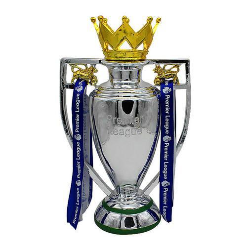 足球運(yùn)動(dòng)員都想得到的冠軍獎(jiǎng)杯 大力神杯是足球界最高榮譽(yù)的象征