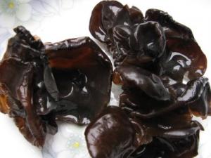 干木耳一般要泡多久？如何泡發(fā)黑木耳