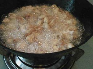 豬油怎么熬制？怎樣熬制出香白的豬油