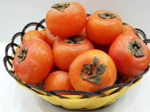 如何挑選新鮮柿子?挑選柿子的技巧