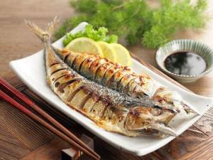 怎樣煎魚不粘鍋？煎魚怎么做好吃