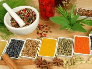 炒菜什么時候放調料最好？炒菜時放調料的最佳時間