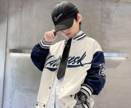 棒球服不適合哪些人穿?袖子是皮的棒球服能機(jī)洗嗎