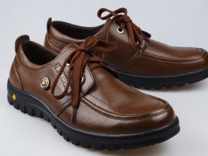 皮鞋發霉怎么處理？皮鞋發霉怎么清洗