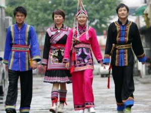 畬族有什么風(fēng)俗習(xí)慣？少數(shù)民族畬族的來(lái)歷習(xí)俗