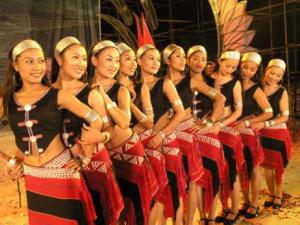 佤族有什么風(fēng)俗習(xí)慣？少數(shù)民族佤族的來(lái)歷習(xí)俗