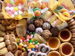 哪些零食會(huì)傷害寶寶智商?不適合寶寶吃的零食