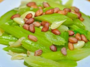 孕婦吃西芹有什么好處？孕婦吃西芹的做法