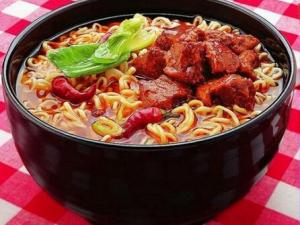 泡面里的BHT是什么？會(huì)致癌嗎？