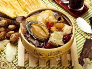 燉煮過度的肉易致癌不可信-燒焦的肉才會致癌