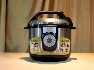 高壓鍋和電壓力鍋哪個(gè)好？怎么選購(gòu)電壓力鍋