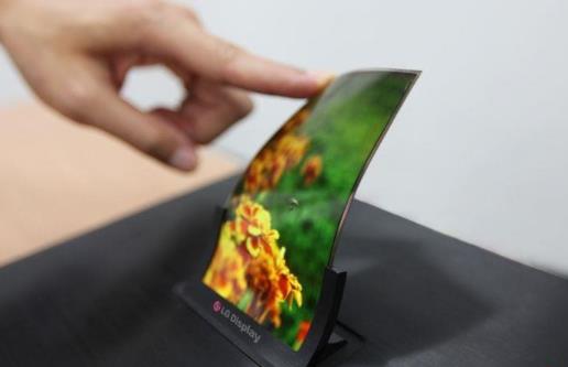 用了幾天oled感覺(jué)視力下降了怎么回事?oled和lcd哪個(gè)傷眼睛