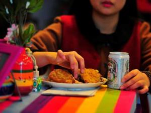 炸雞和啤酒是什么意思？初雪，炸雞和啤酒在哪里