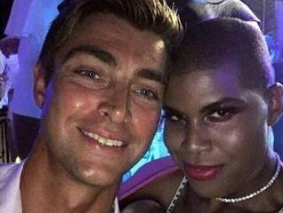 gay里gay氣是什么意思什么梗 gay里gay氣是說(shuō)男的是gay(男同性戀)嗎