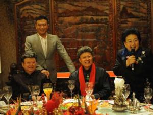 胡軍為父母籌辦金婚晚宴，分享經營婚姻要訣