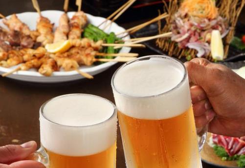 吃海鮮可以喝啤酒嗎?吃海鮮喝啤酒有哪些危害