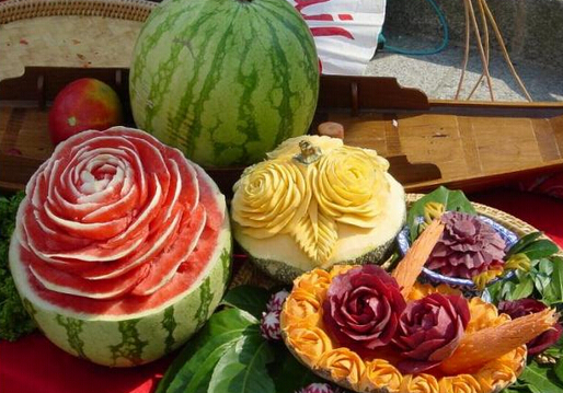 脾胃虛寒的人不宜多吃西瓜-吃西瓜的注意事項(xiàng)