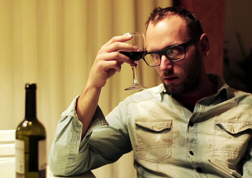 喝酒容易臉紅的人容易得酒精肝-什么是酒精肝?