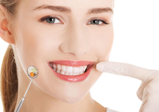 牙齒黃怎么辦？吃什么能趕走大黃牙？