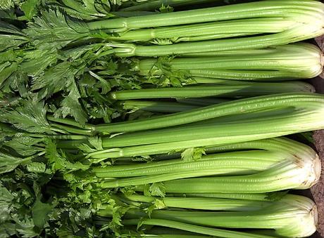 吃西芹有什么好處？西芹的營養價值、功效與作用